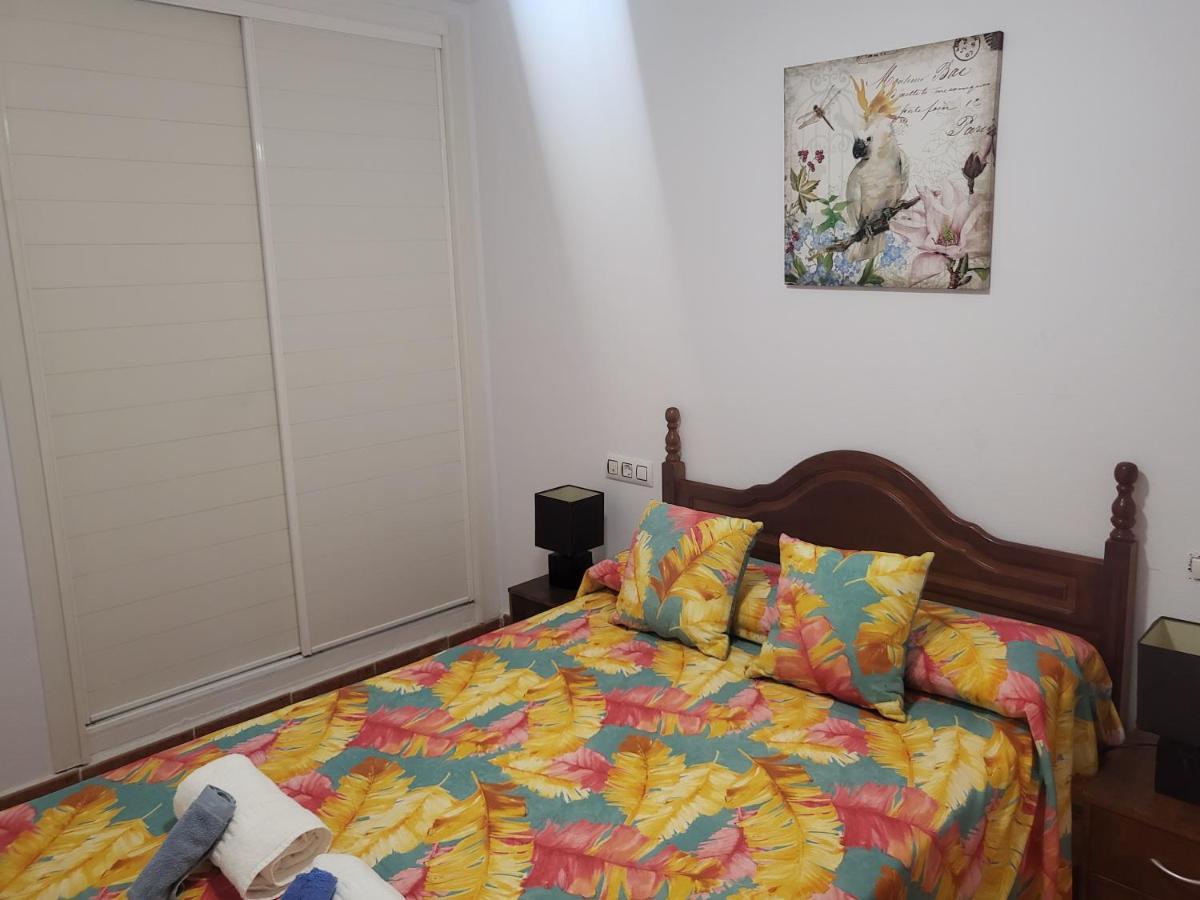 Casa Baja Naturista Con Palmeras Y Patio! * Vera